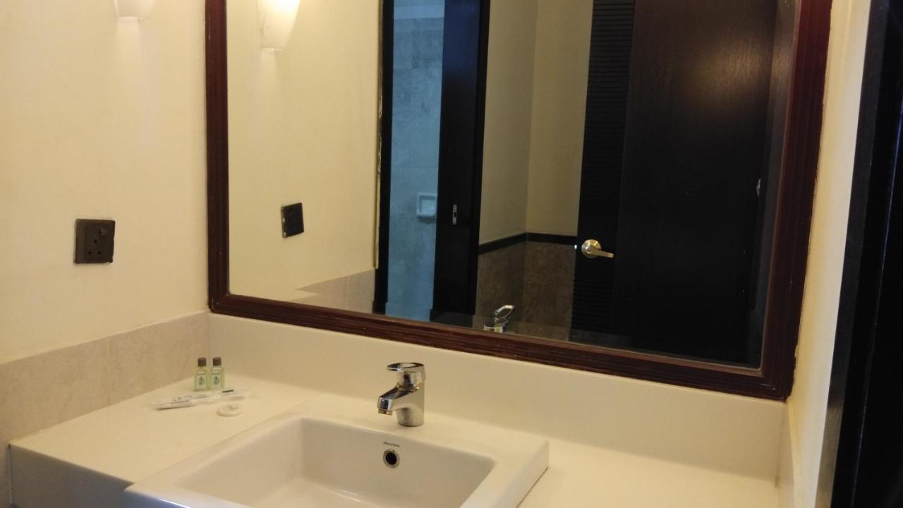 Times Square Service Apartment At Kuala Lumpur Exterior photo